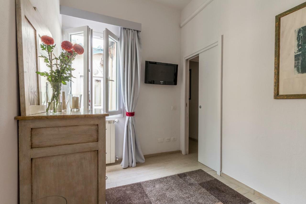 Emma & Olga Apartments -In The City Centre- Florenz Exterior foto